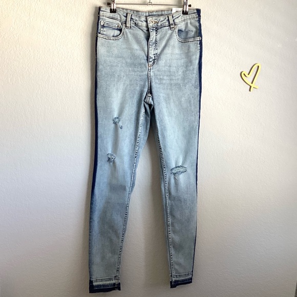 \International Concepts\ NWT Distressed Desert Oasis Jeans - Picture 1 of 16